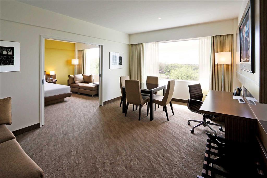 โนโวเทล โอ๊คแลนด์ เอลเลอร์สลี Hotel ภายนอก รูปภาพ